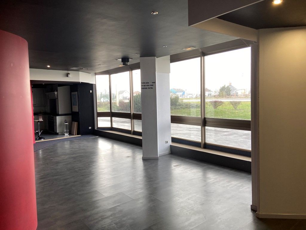 Location local commercial 250 m² non divisibles