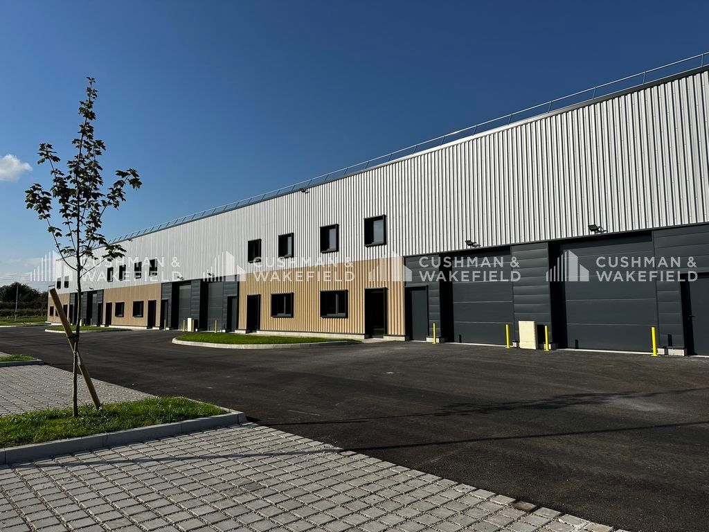Vente activités 242 m² non divisibles