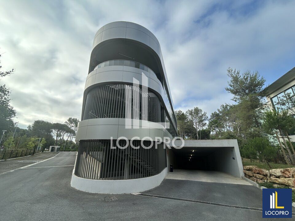 A LOUER - BUREAUX NEUFS AMENAGES - FONT DE L'ORME SOPHIA ANTIPOLIS