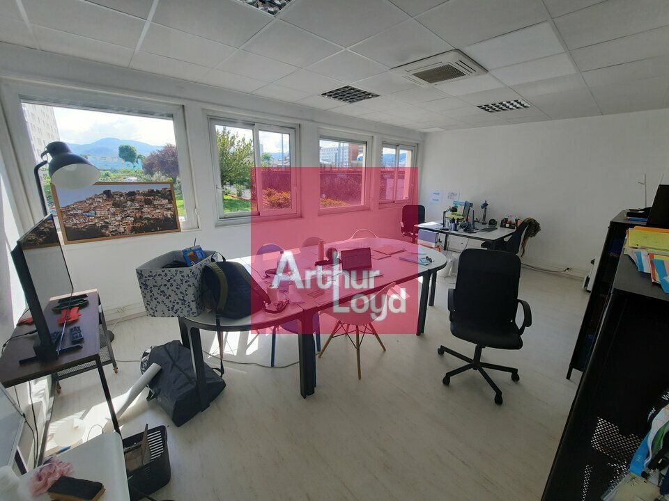 Location bureaux 100 m² non divisibles