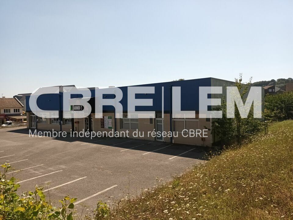 Vente local commercial 800 m² non divisibles