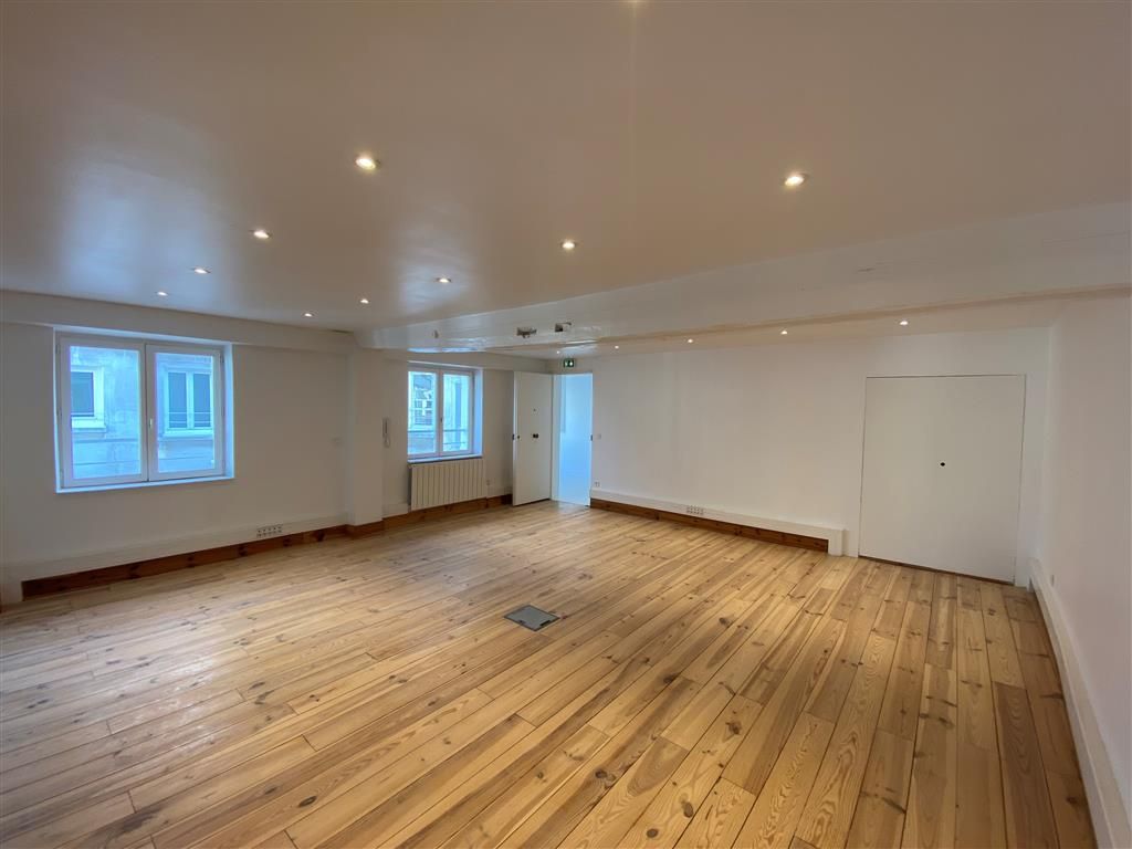 Location Bureaux 47 m² non divisibles
