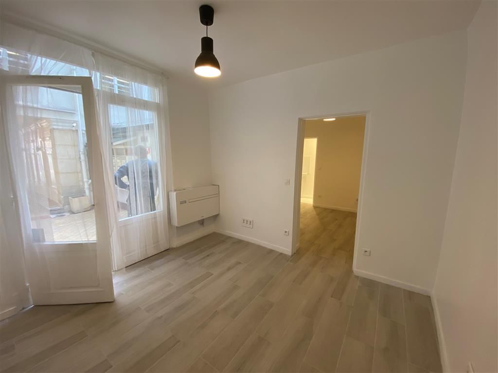 Location Bureaux 24 m² non divisibles