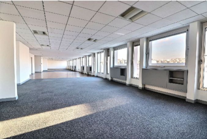 Location Bureaux 1036 m² non divisibles