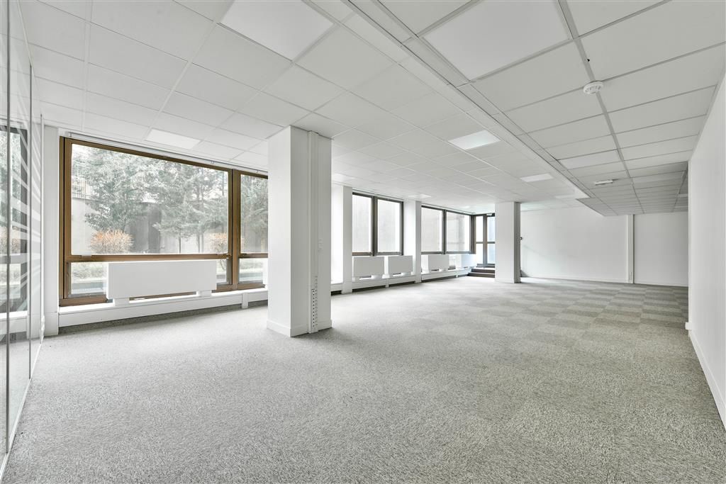 Location Bureaux 370 m² non divisibles