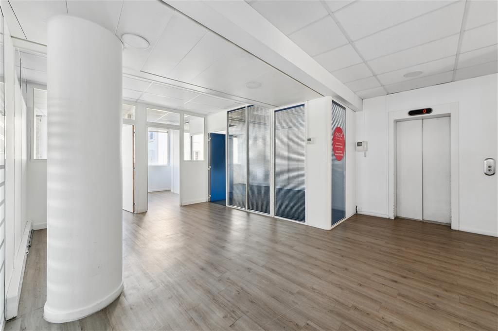 Location Bureaux 418 m² non divisibles