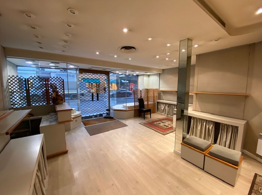 Location local commercial 94 m² non divisibles