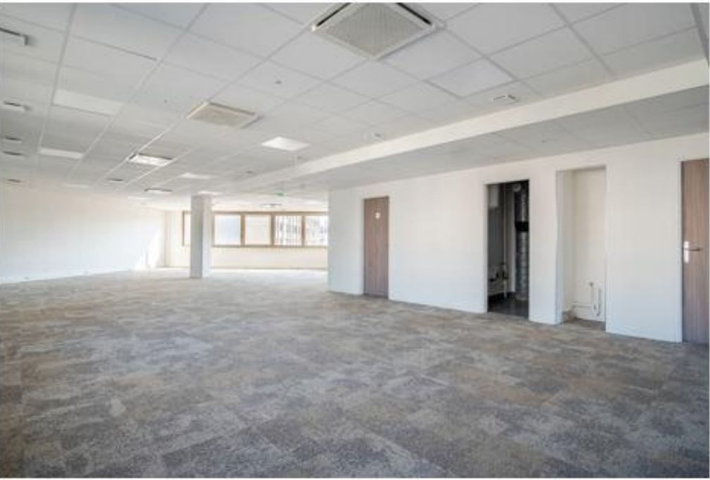 Location Bureaux 708 m² non divisibles