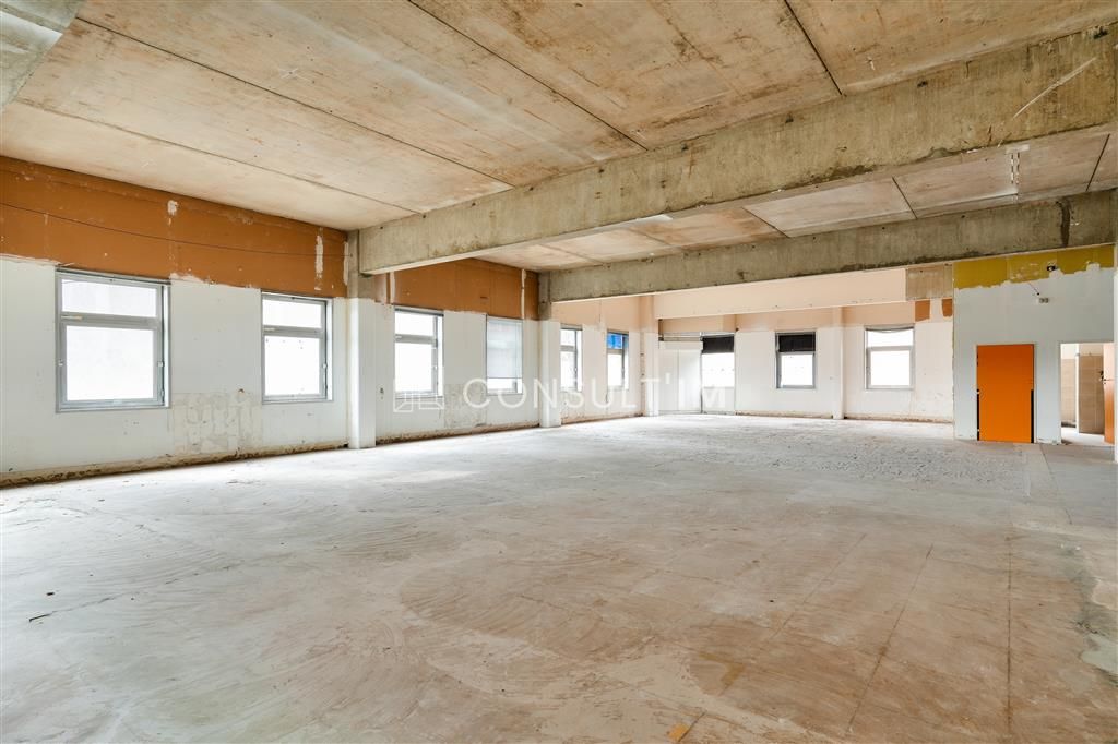 Location bureaux 2306 m² divisibles à partir de 255 m²