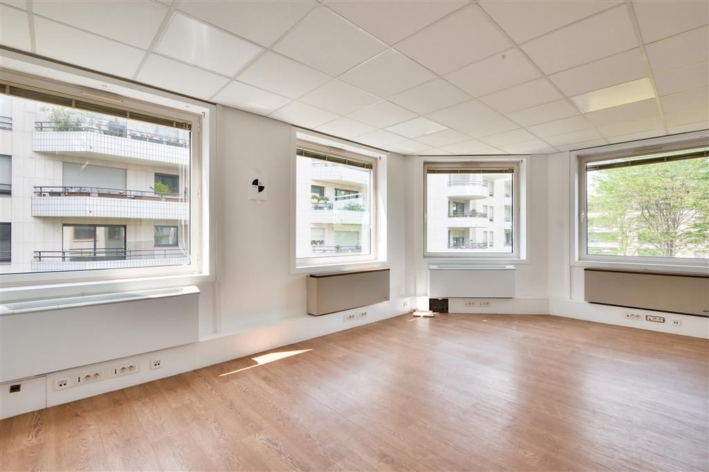 Vente Bureaux 374 m² non divisibles