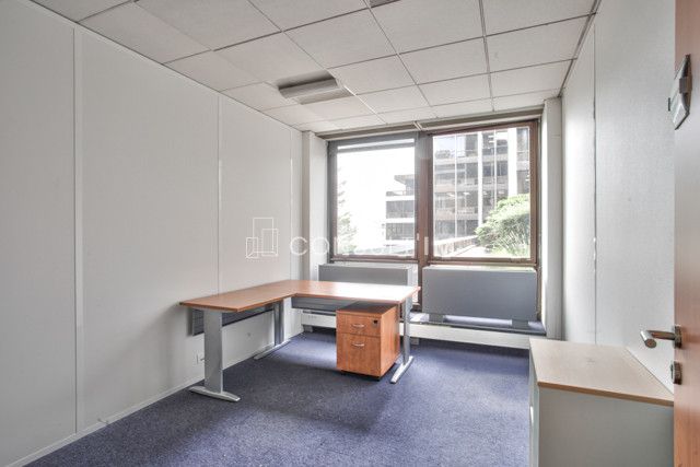 Location Bureaux 216 m² non divisibles