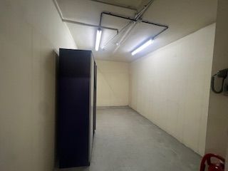 Vente entrepôts 183 m² divisibles à partir de 58 m²