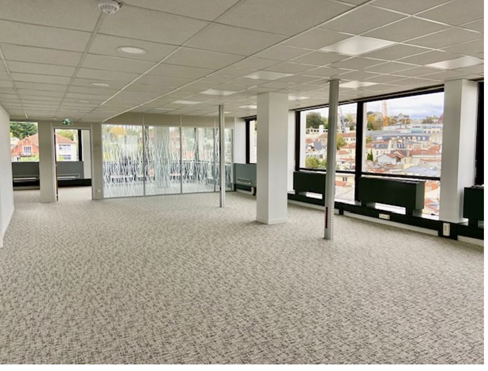 Location bureaux 746 m² divisibles à partir de 12 m²