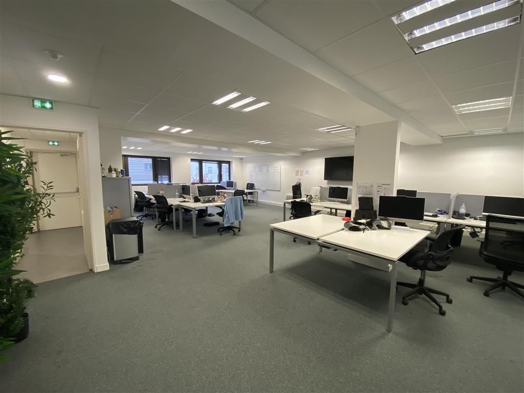 Location bureaux 407 m² non divisibles
