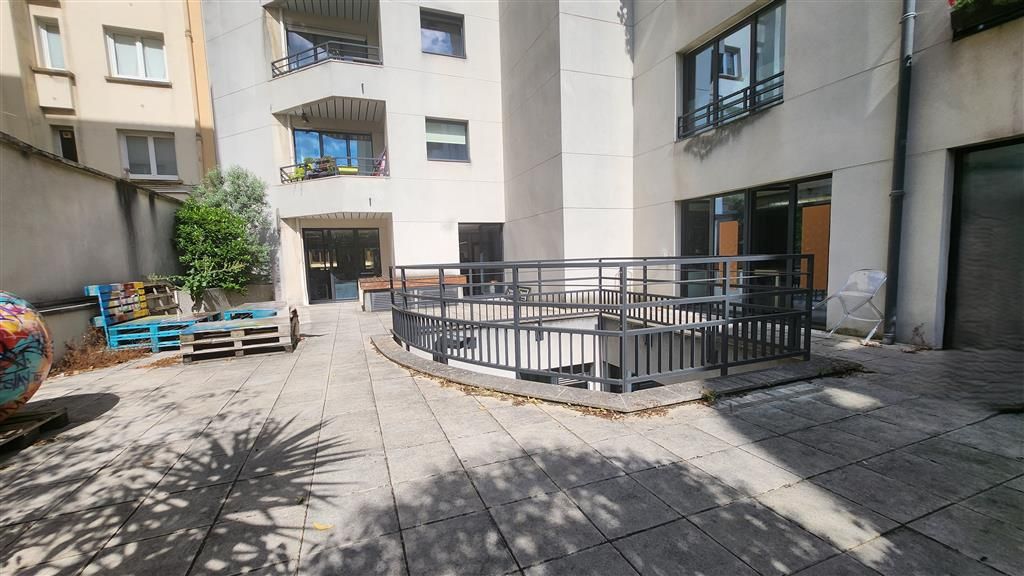 Location Bureaux 486 m² non divisibles