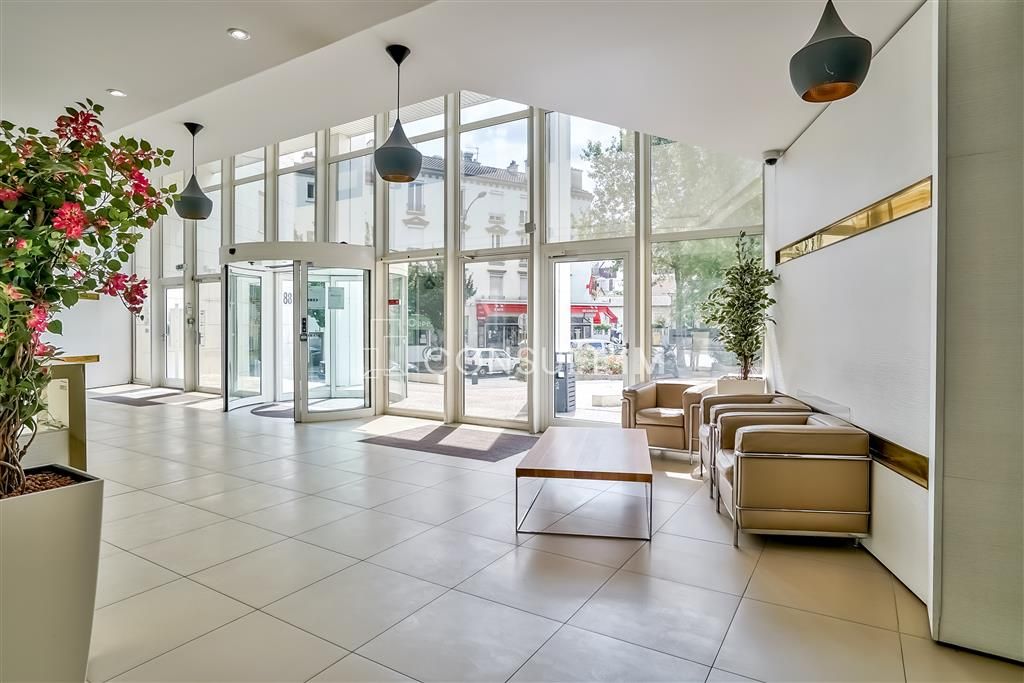 Location Bureaux 591 m² non divisibles