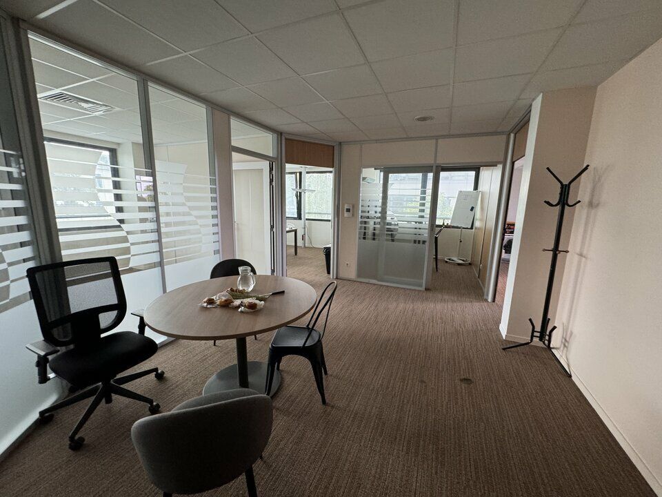Location bureaux 145 m² non divisibles