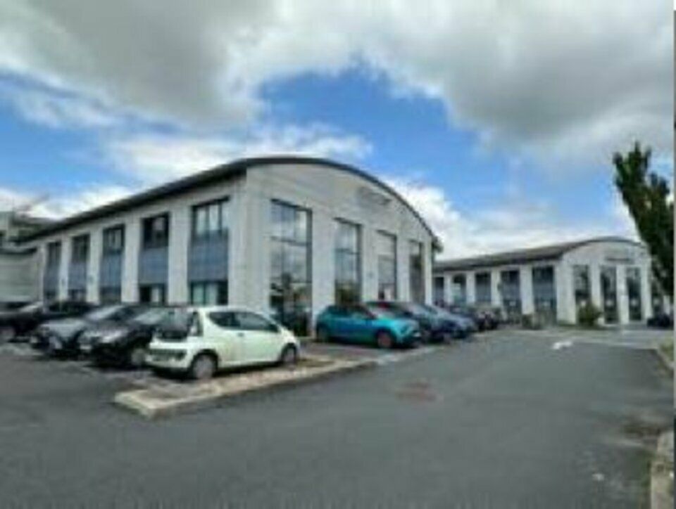 Location bureaux 171 m² non divisibles