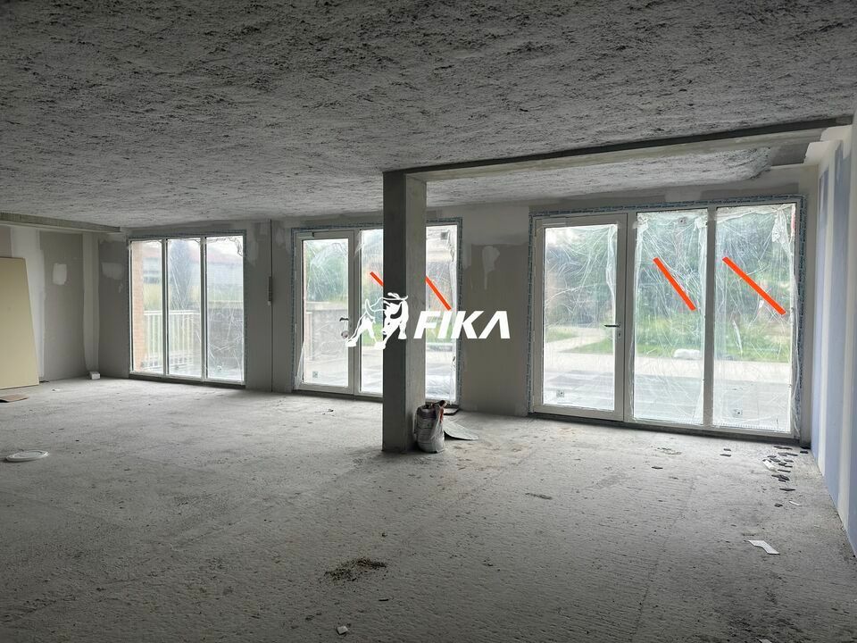 A VENDRE LOCAL COMMERCIAL 130 m² - (31200) TOULOUSE