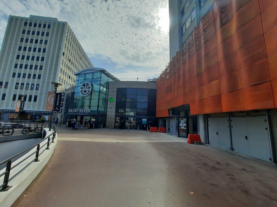 Location bureaux 636 m² non divisibles