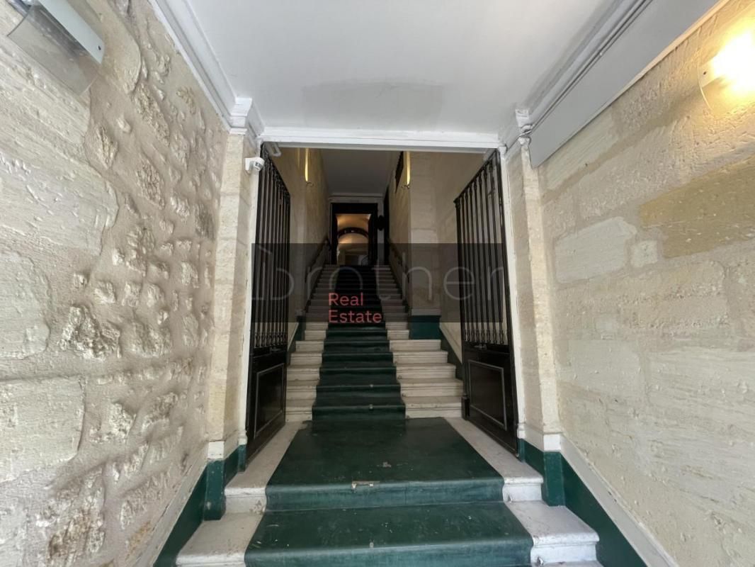 Location bureaux 110 m² divisibles à partir de 35 m²