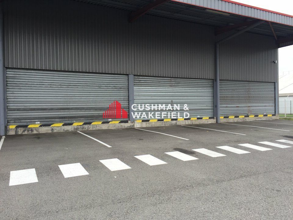 ENTREPOT DE MESSAGERIE A LOUER