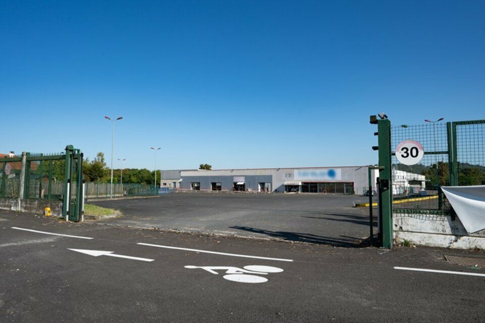 Local industriel à vendre ou à louer de 13715 m² à Brive (19) 
