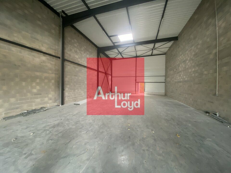 LOCAL NEUF - PRINGY - RARE SUR SECTEUR