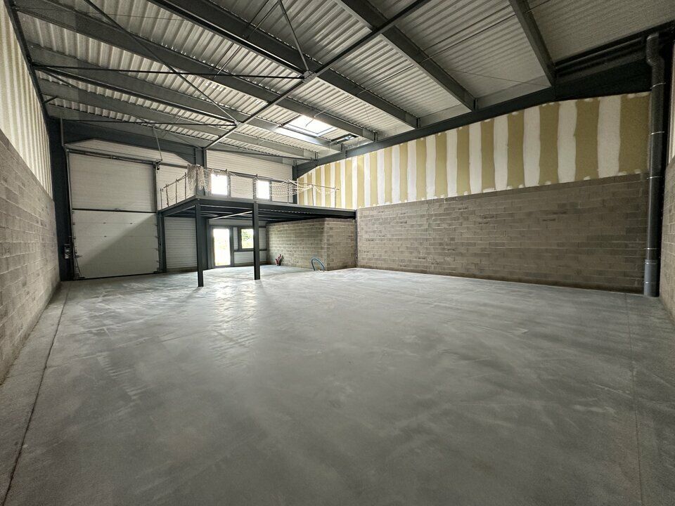 3012 m² pour ce local d'activites en location à Bergheim