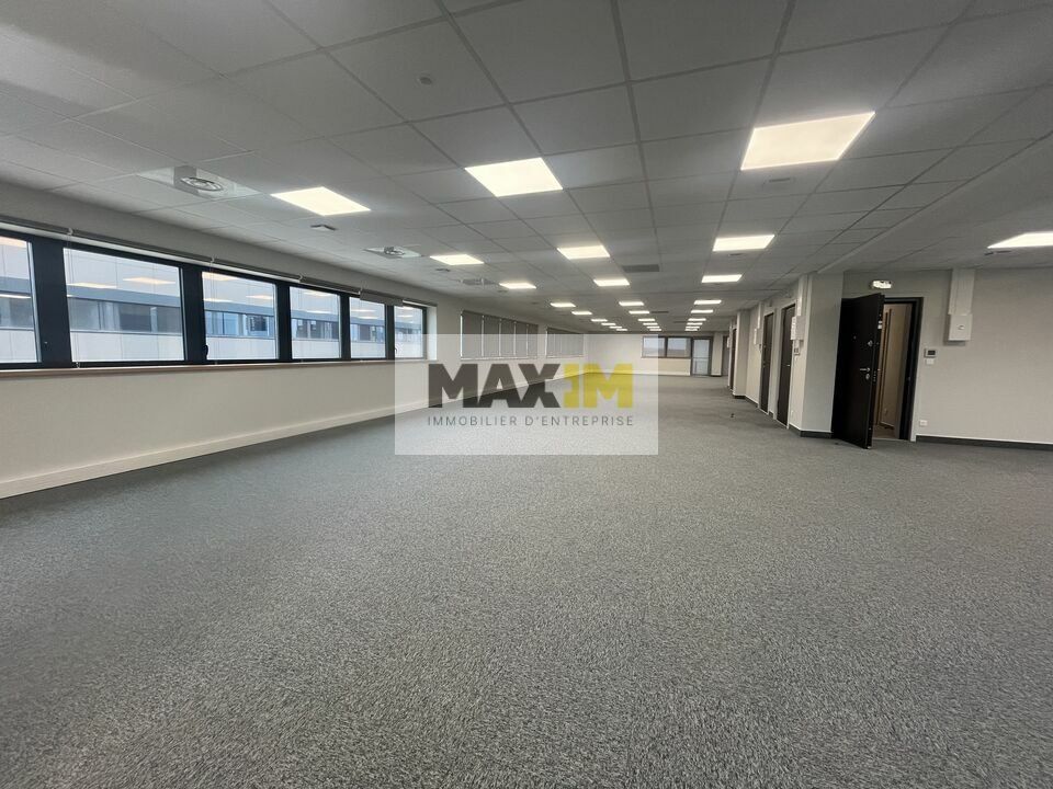 Vous recherchez vos futurs bureaux - Nombreuses opportunités dans l'immeuble Les Terrasses de Fontaine