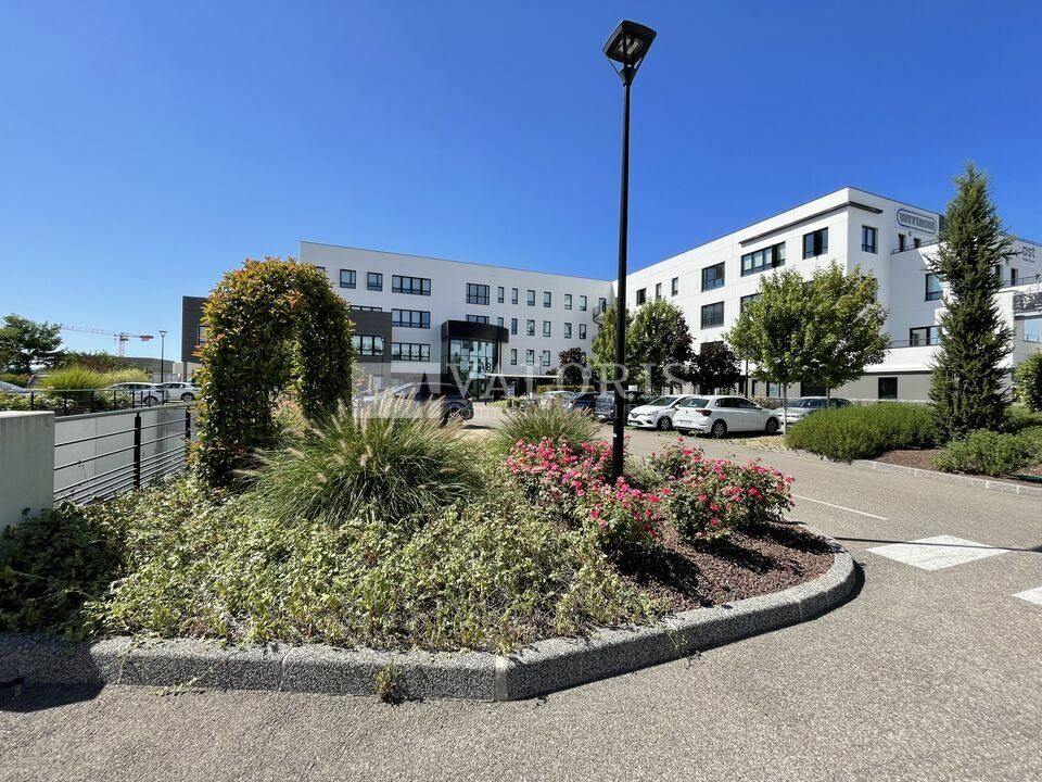 Location bureaux 792 m² divisibles à partir de 340 m²