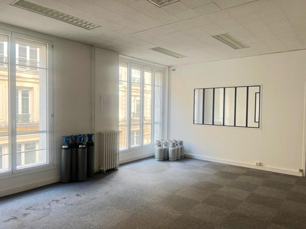 Location bureaux 116 m² non divisibles
