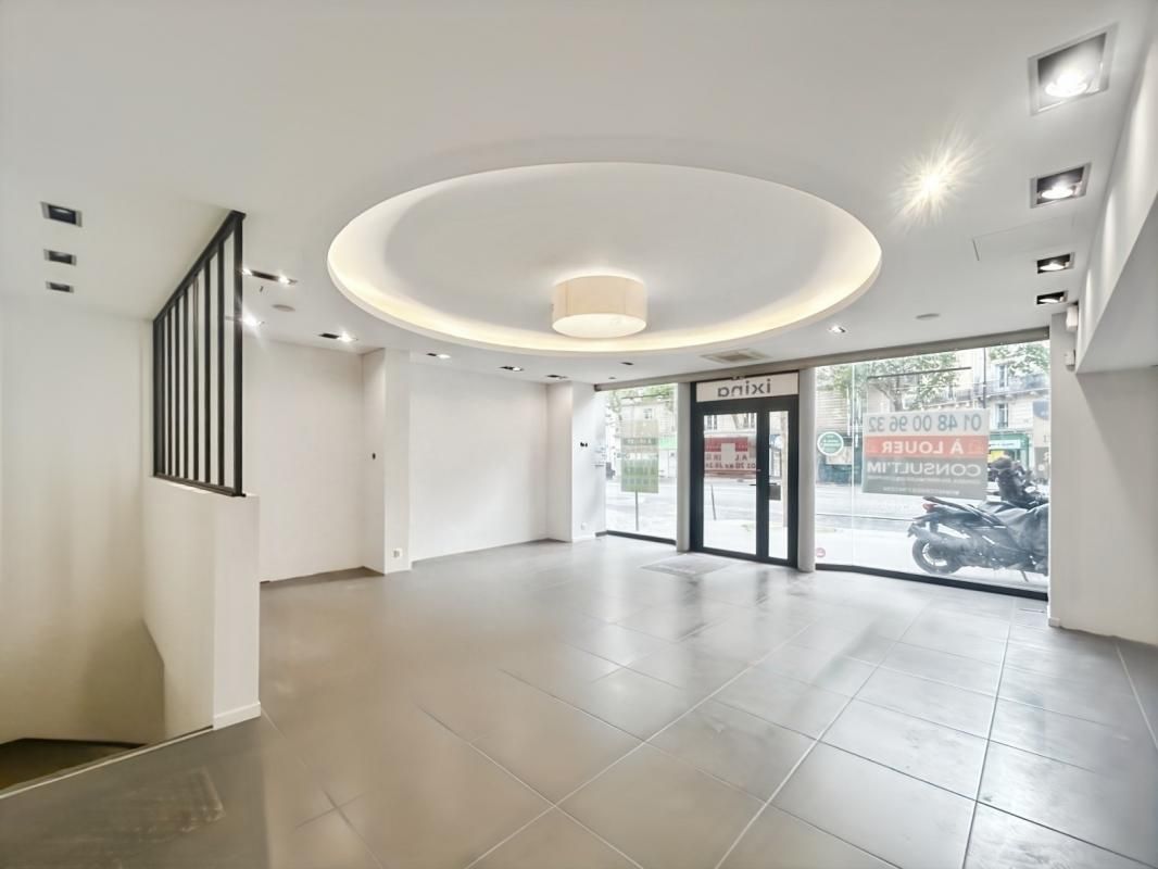 Location local commercial 137 m² non divisibles