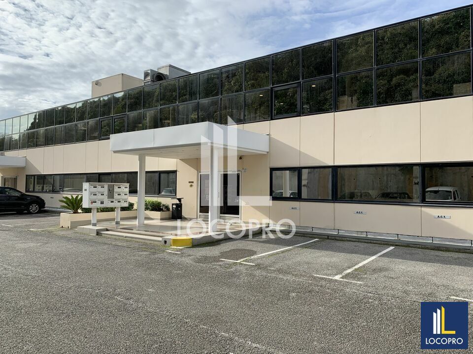 Location bureaux 103 m² non divisibles