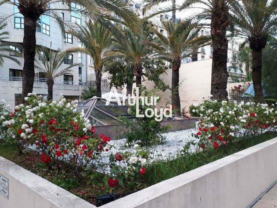 Vente bureaux 437.34 m² non divisibles