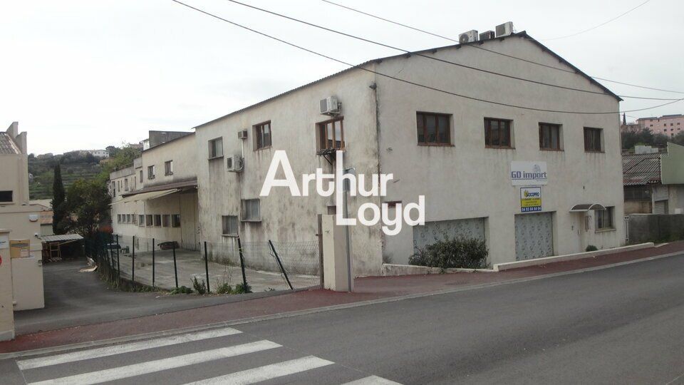 Bâtiment industriel 1800 m² à vendre ZI du Carré Grasse