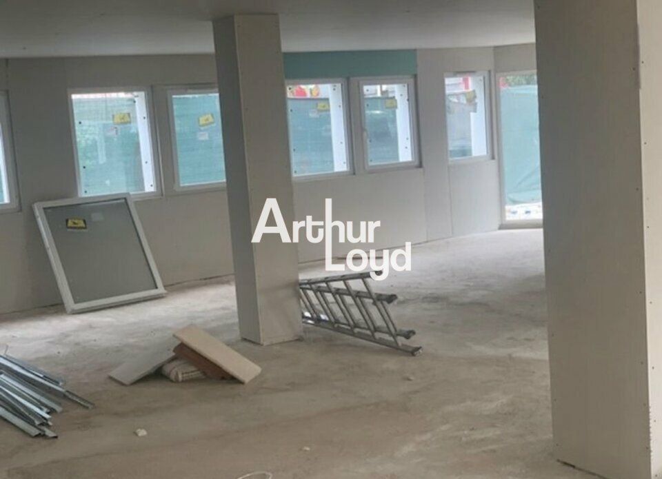 Location local commercial Draguignan (83300) - 110 m²