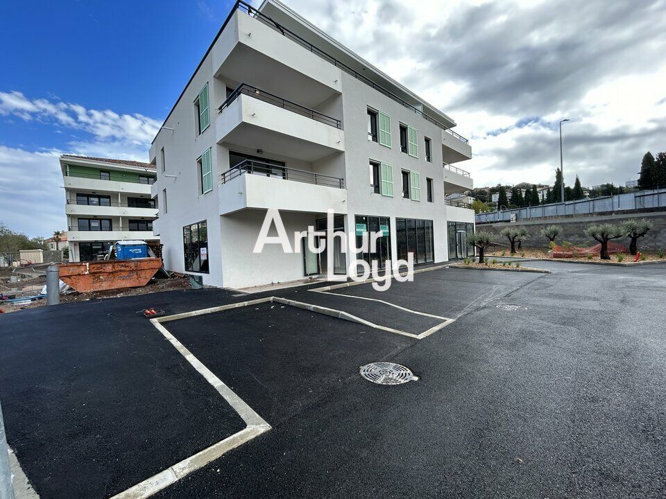 Vente local commercial 258 m² divisibles à partir de 129 m²