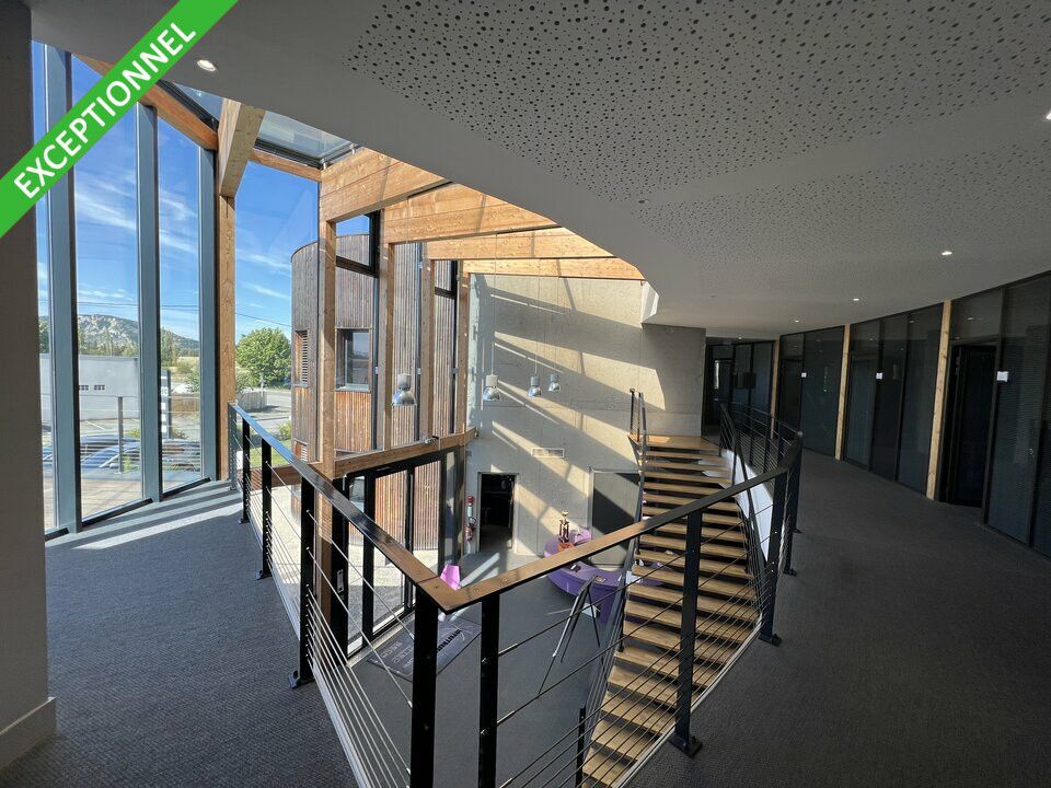 EXCEPTIONNEL : Bâtiment d'architecte à usage de bureau à la vendre - Sortie Valence Nord A7. 