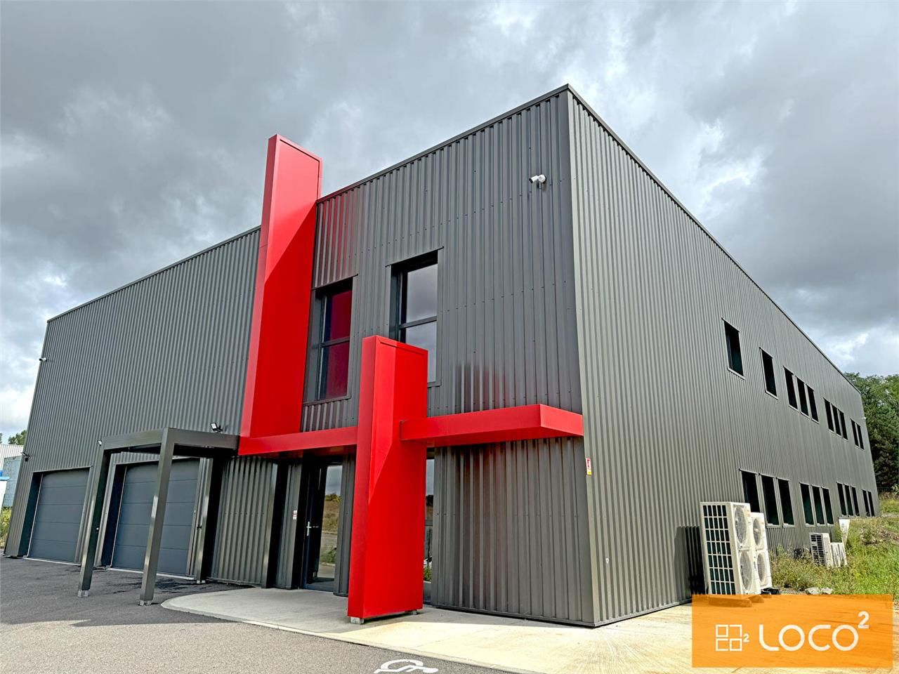 Location local 1200.00 m² à BOULOC