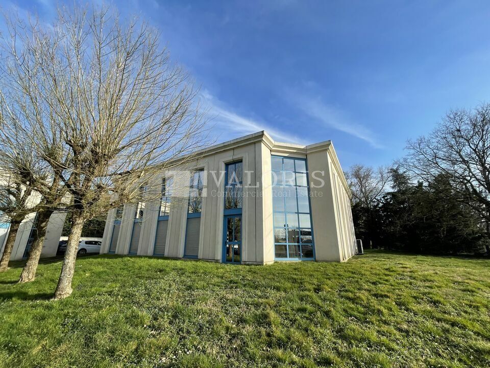 Location bureaux 157 m² non divisibles