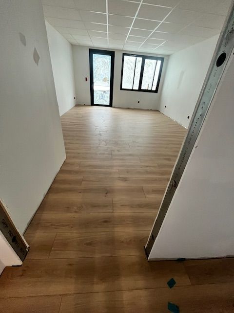 Location local commercial 105 m² à PERRIGNIER