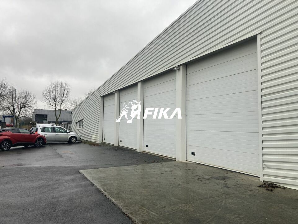 Location local d''activites 500 m² non divisibles