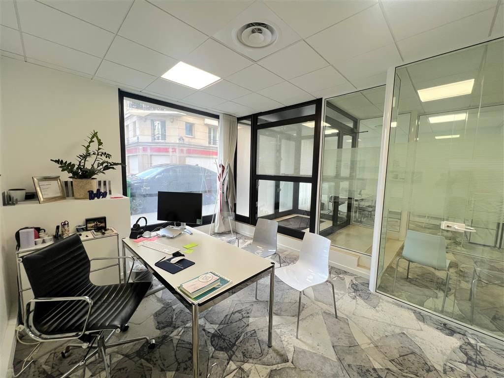Location Bureaux 194 m² non divisibles