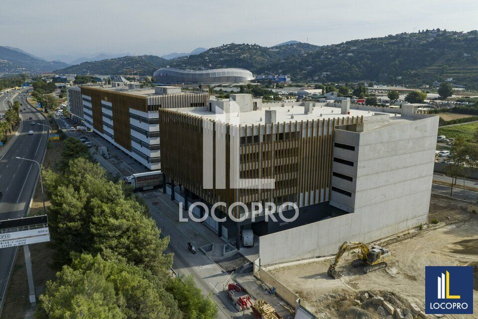 A LOUER - BUREAUX NEUFS 672 M2 - NICE SAINT ISIDORE