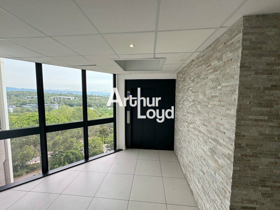 Bureaux Prime 1885 m² divisibles dès 411.9 m² à louer - Sophia Antipolis