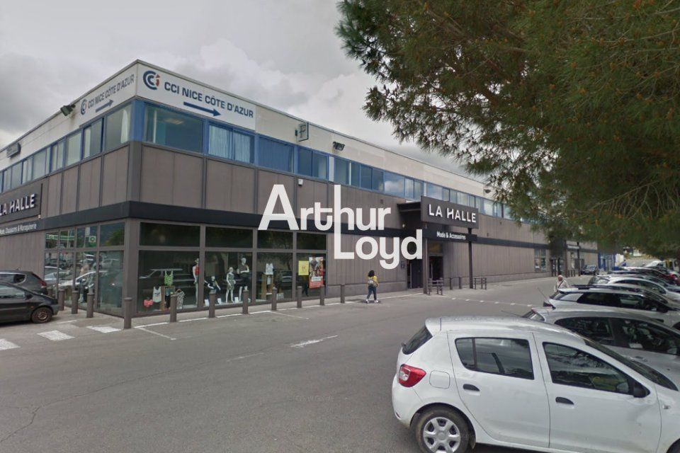 Bureaux 558 m² à louer - Situation centrale - Grasse Quartier Val Paoute