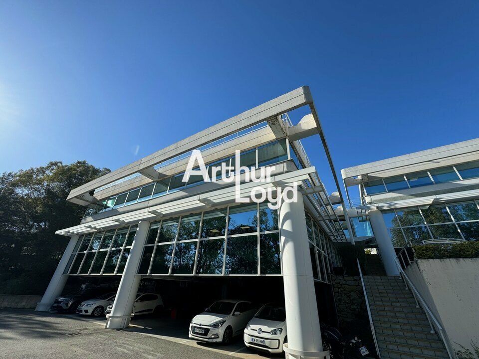 Location bureau Sophia Antipolis (06560) - 760 m²