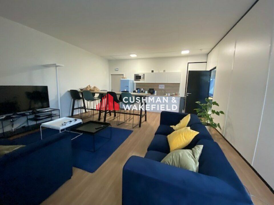 Location bureau - 299 m²