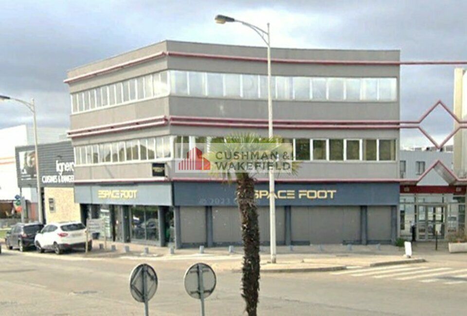 NIMES - BUREAUX A LOUER